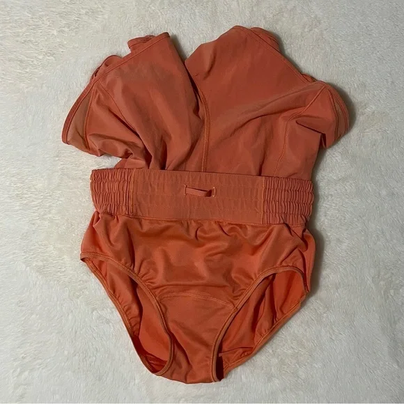 ☄️ Lululemon Size 2 Orange Hotty Hot High-Rise Lined Shorts (4” Inseam) - Picture 4 of 15